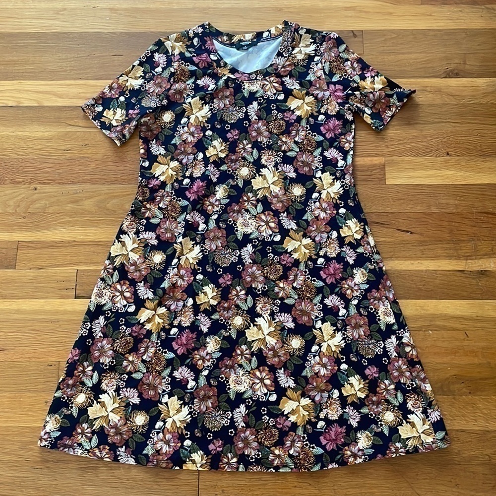 Premise shift dress small floral